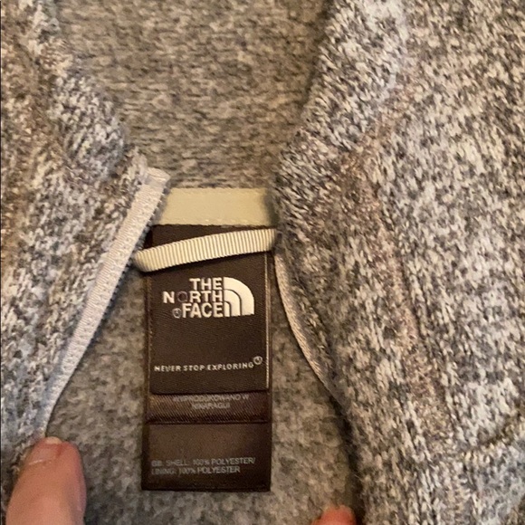 The North Face 1/4 zip pullover - Picture 2 of 3